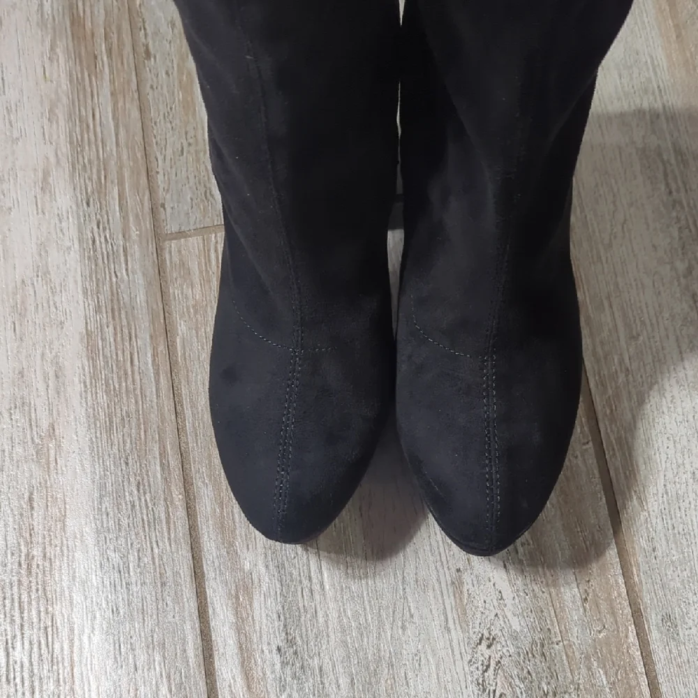 GUESS Cristy Black Faux Suede Thigh High Platform Boots Size 9M